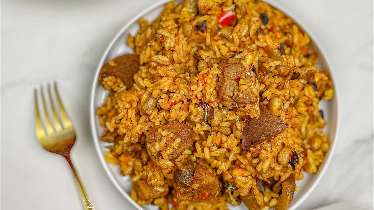 How to cook Rice and Beans with Palm Oil