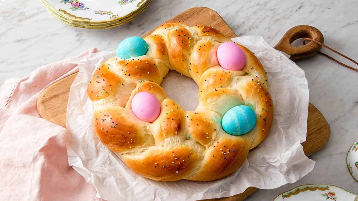 Best Italian Easter Bread Recipe (Pane di Pasqua)